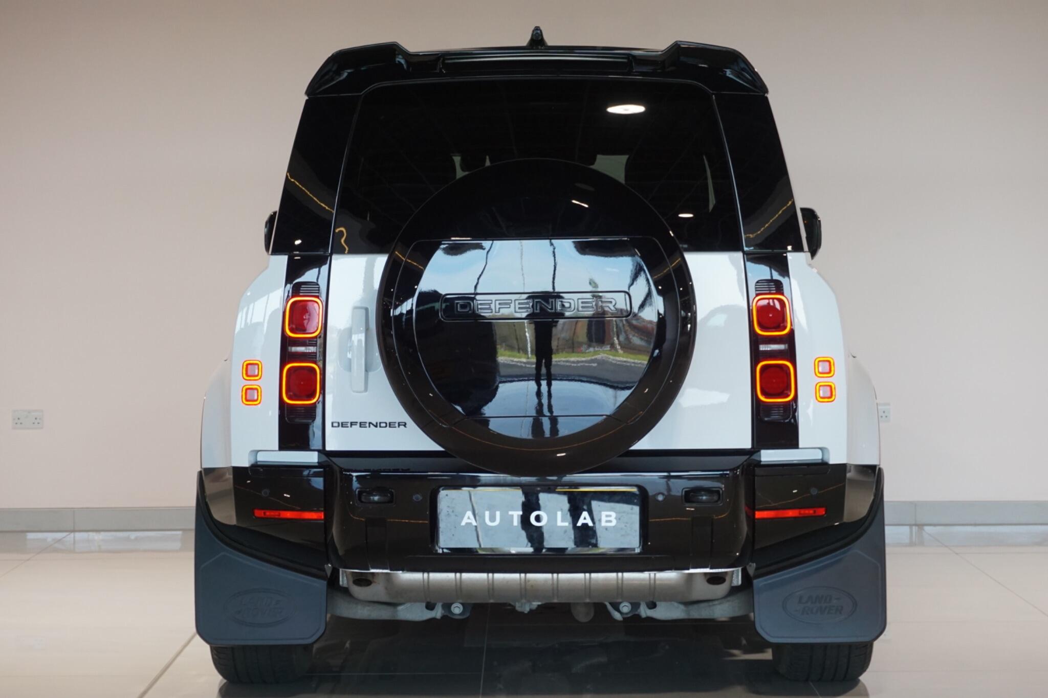 Land Rover Defender 110 2.0 P400e 15.4kWh X-Dynamic HSE SUV 5dr Petrol Plug-in Hybrid Auto 4WD Euro 6 (s/s) (404 ps)